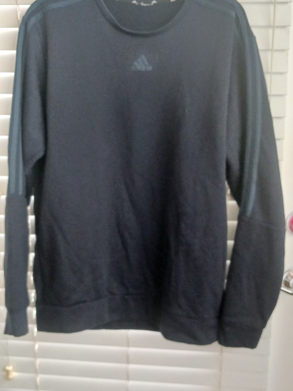 adidas Men’s Black Crewneck Sweatshirt with Subtle Logo